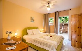 Limonero New City Apartment 1 With Private Parking